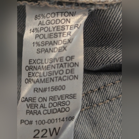 Democracy Women’s Size 22W High Rise Round up Best boyfriend Fit Jeans NWT - Picture 12 of 13